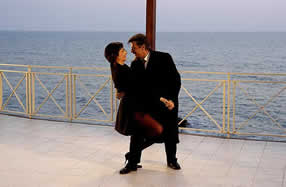 tango dancing. ALE' !!!