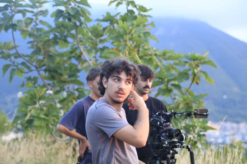 Corso Master Cinema 2026 – Preparazione della ripresa accanto alla macchina da presa in esterni