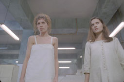 Lou Doillon e Virginie Ledoyen